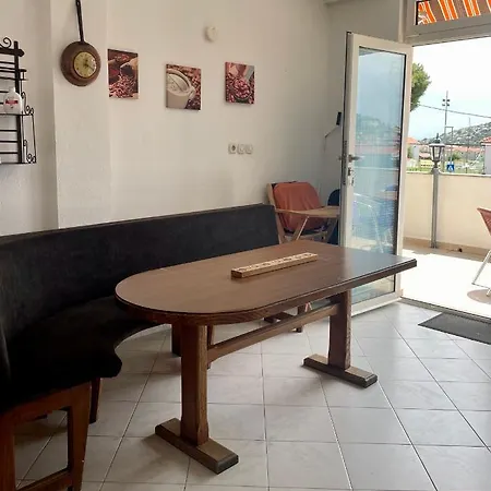 Apartament Mare I Kate