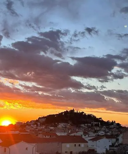 Mare I Kate דירה *