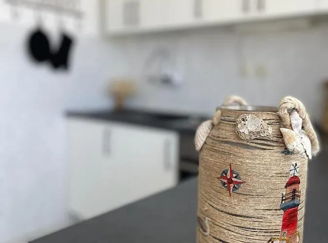 Mare I Kate דירה Tribalj